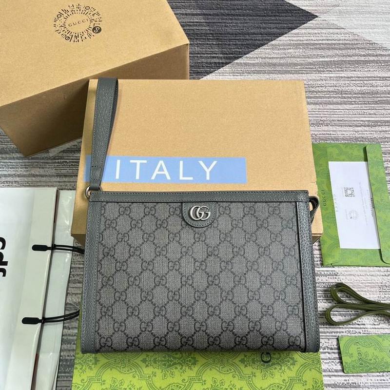 Gucci Wallets 33